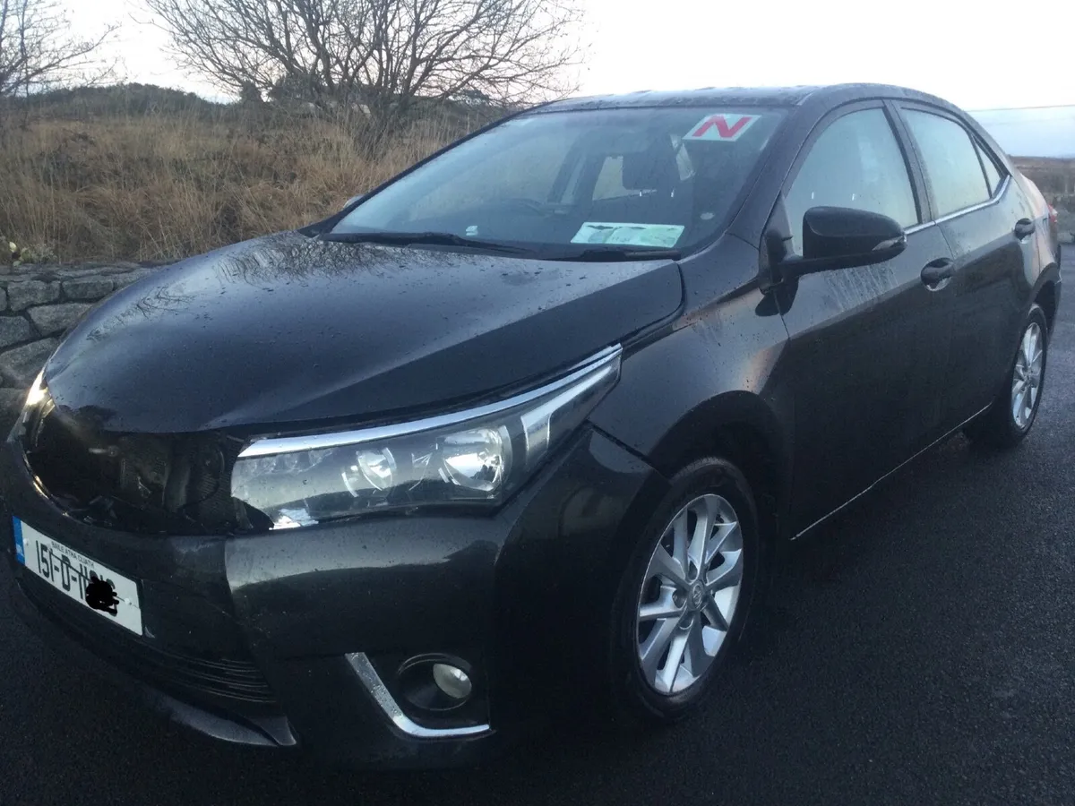 2015 Corolla automatic - Image 2