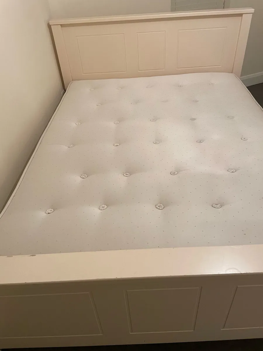 Kingsize bed - Image 1