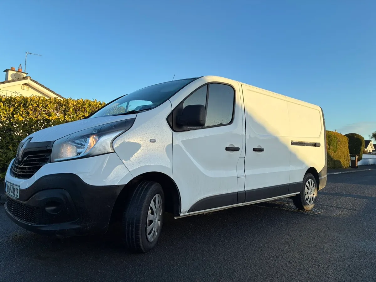 2019 Renault Trafic - Image 3