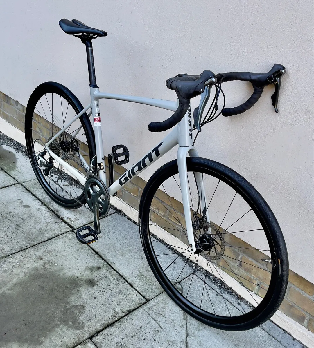 Giant Contend AR 2 Gravel - Size ML - LIKE NEW! - Image 2