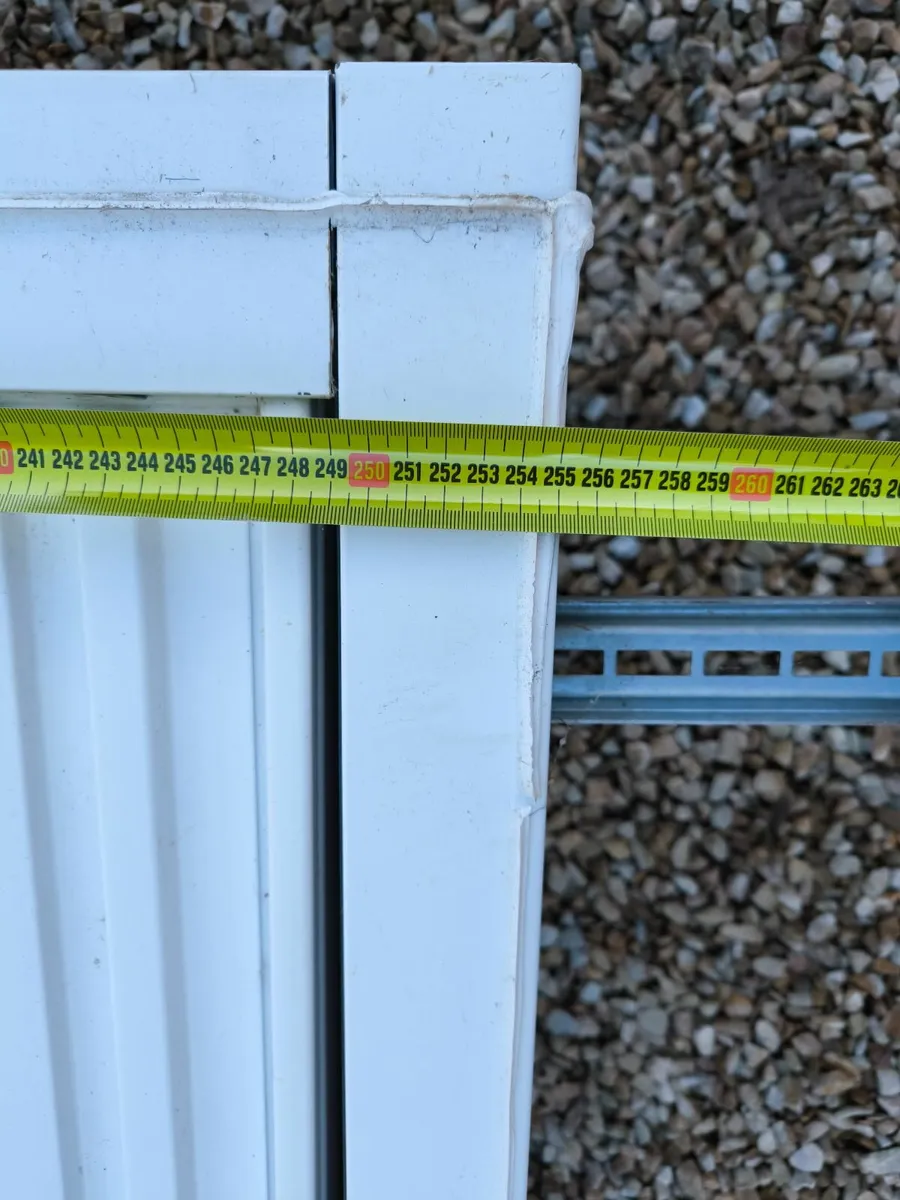 Garage door - Image 2