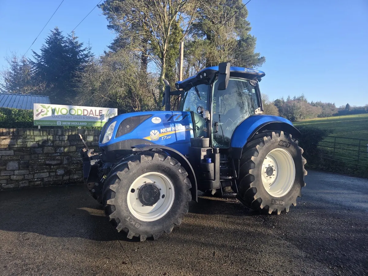 New Holland T7.210 Range Command - Image 1