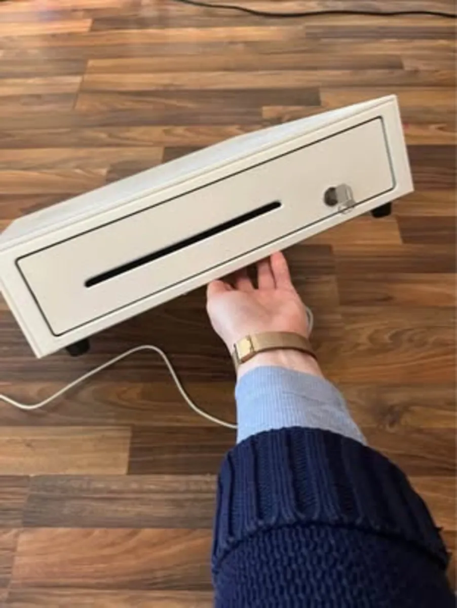 Cash Drawer With 2 Keys - White - Image 4
