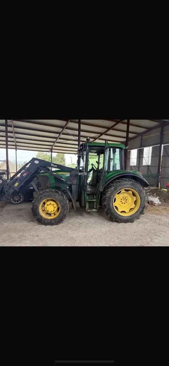 John Deere 6220 - Image 1