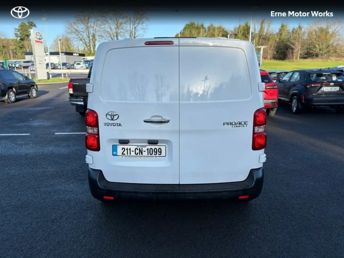 Toyota Proace 1.5 100HP GL CMPCT 4DR - Image 4
