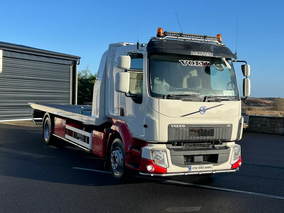 2017 (172) Volvo FL 240 BHP 16T Tilt & Slide - Image 1