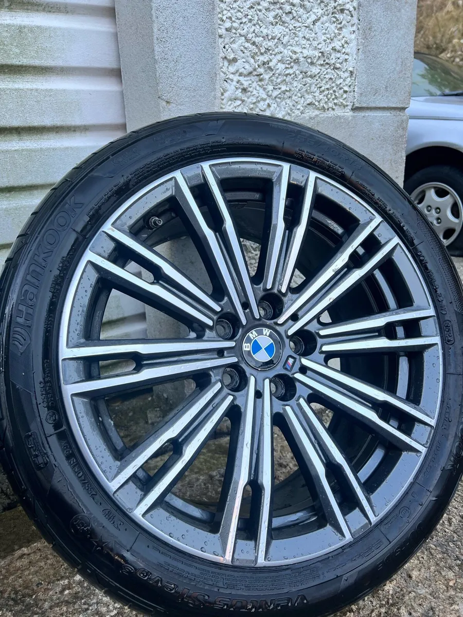 🔵18” bmw m sport alloys & tyres - Image 4