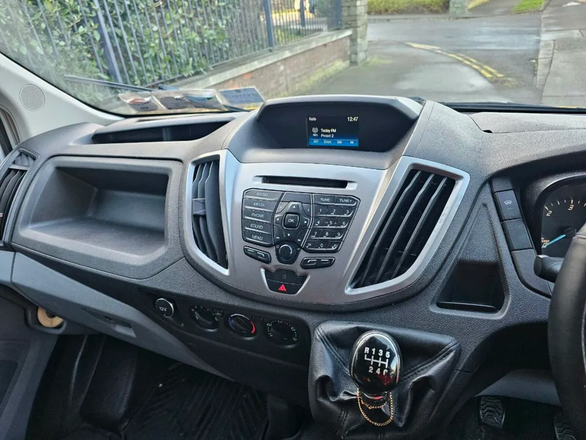 Ford Transit - Image 3