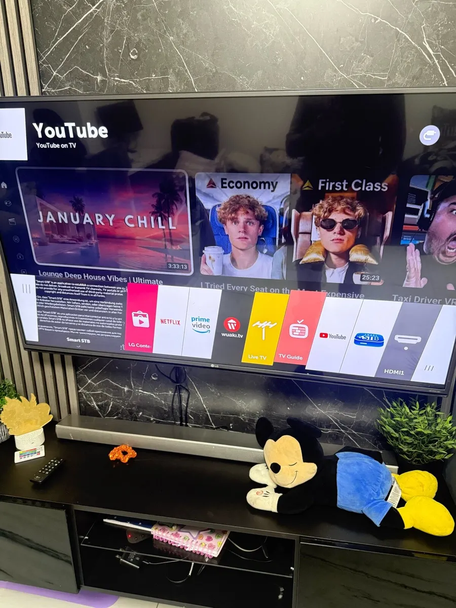 LG 55” 4K Ultra HD smart TV - € 280 - Image 1