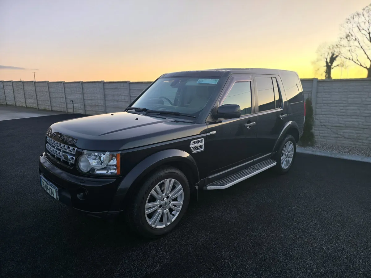 131 Land-rover Discavery  Crew Cab - Image 2