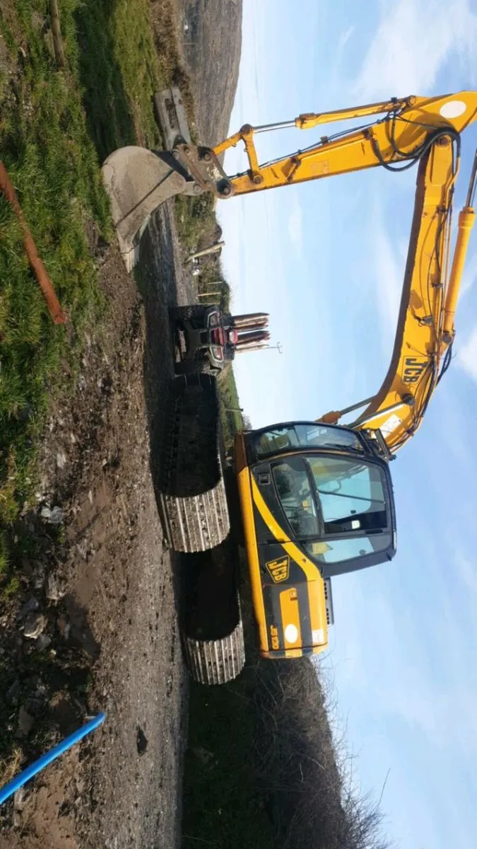JCB JS130 - Image 1
