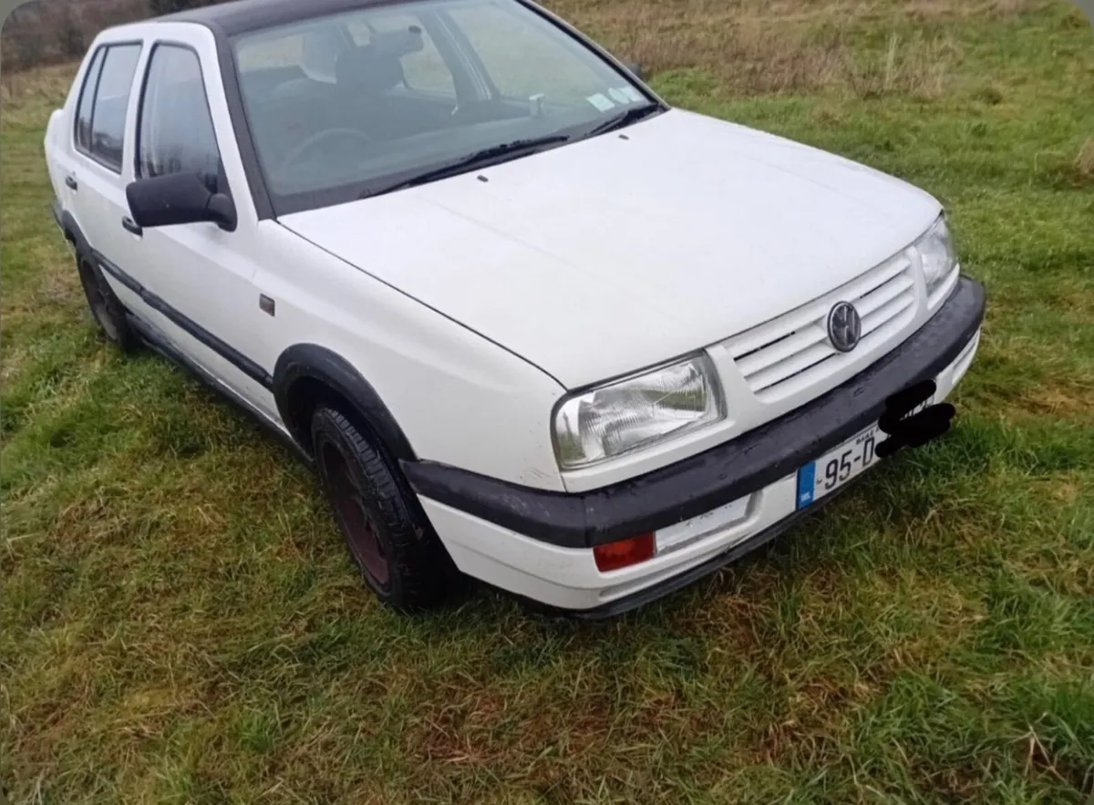 Volkswagen Vento 1995 - Image 4