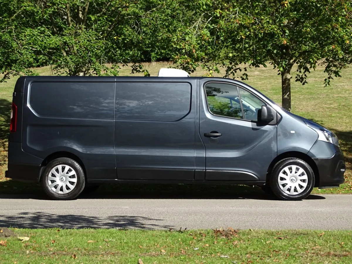 2021 Renault Trafic Refrigerated Van - Image 1