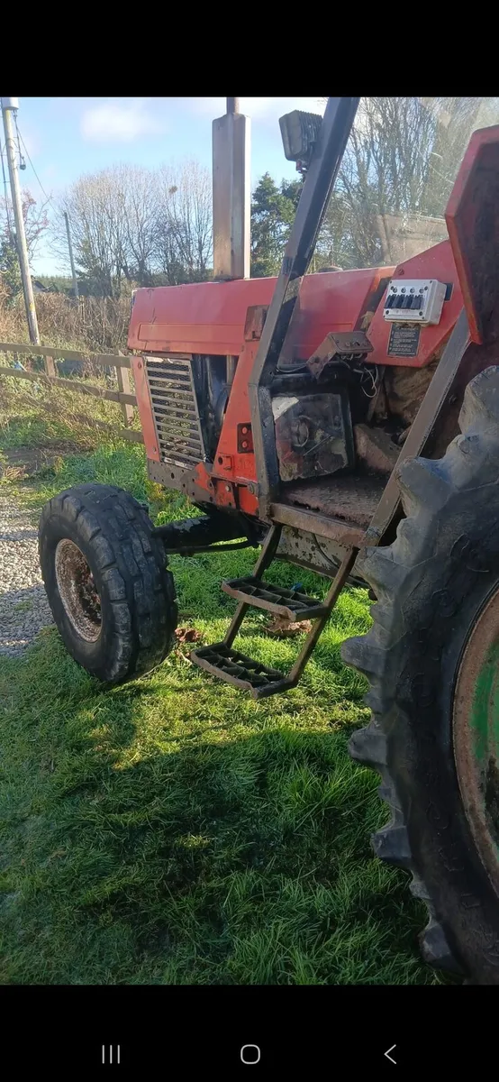 Zetor 8011.  Wit loader if requird - Image 2