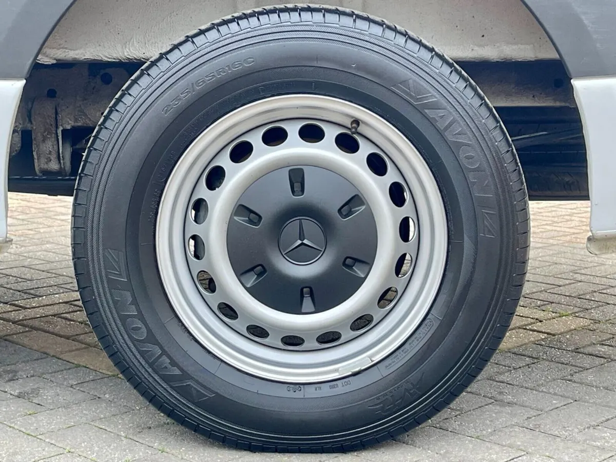 2022 Mercedes-Benz Sprinter High Roof Fridge Van - Image 4