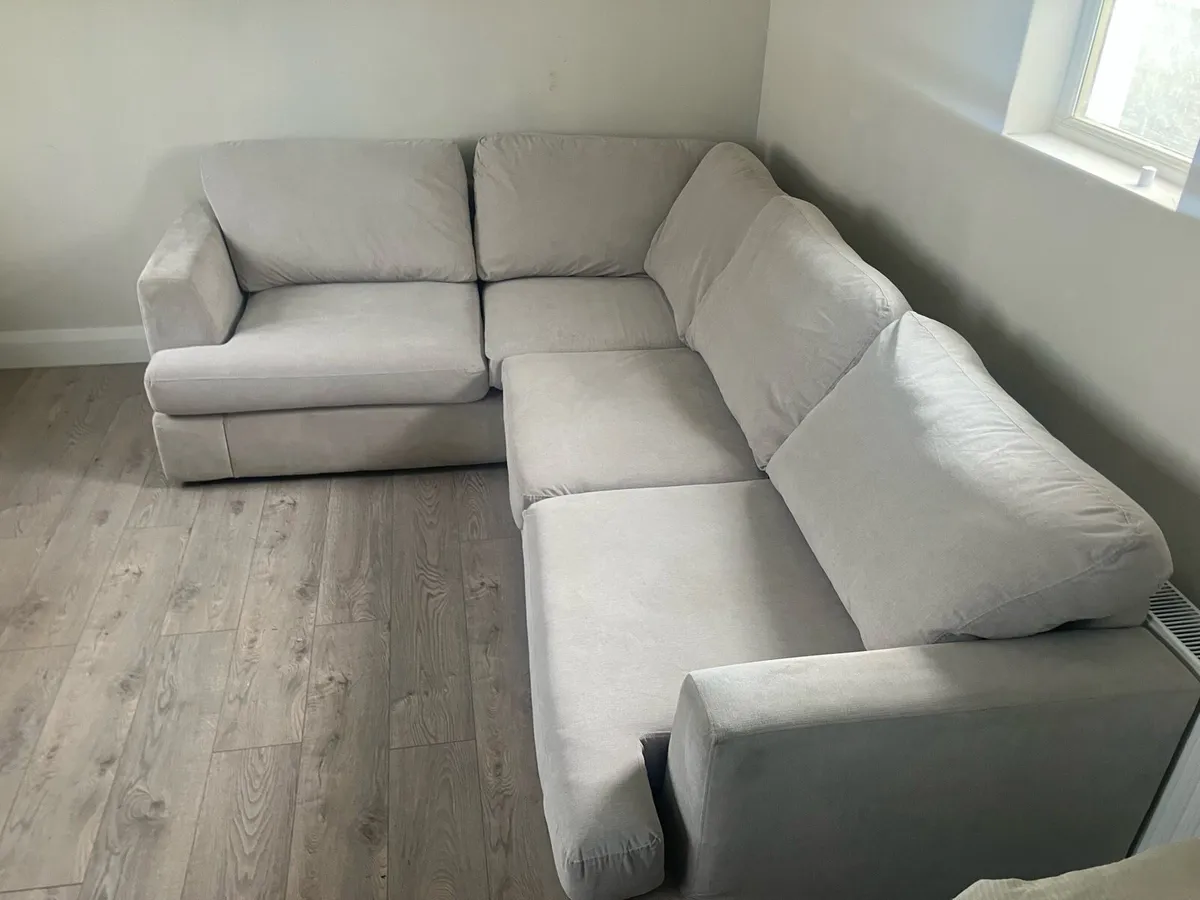 Large modular corner sofa, 5 seater, light grey - Image 1