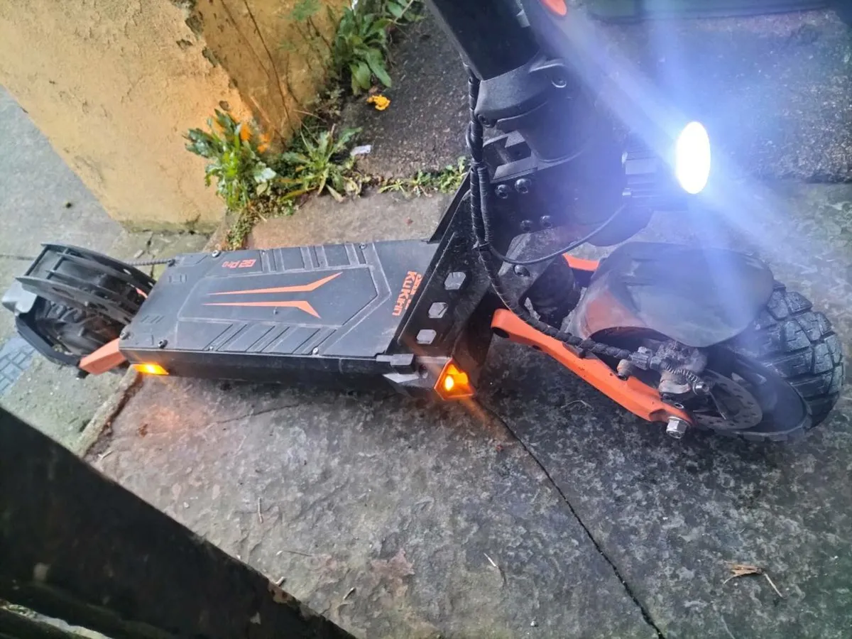 Electric scooter G2 Pro - Image 1