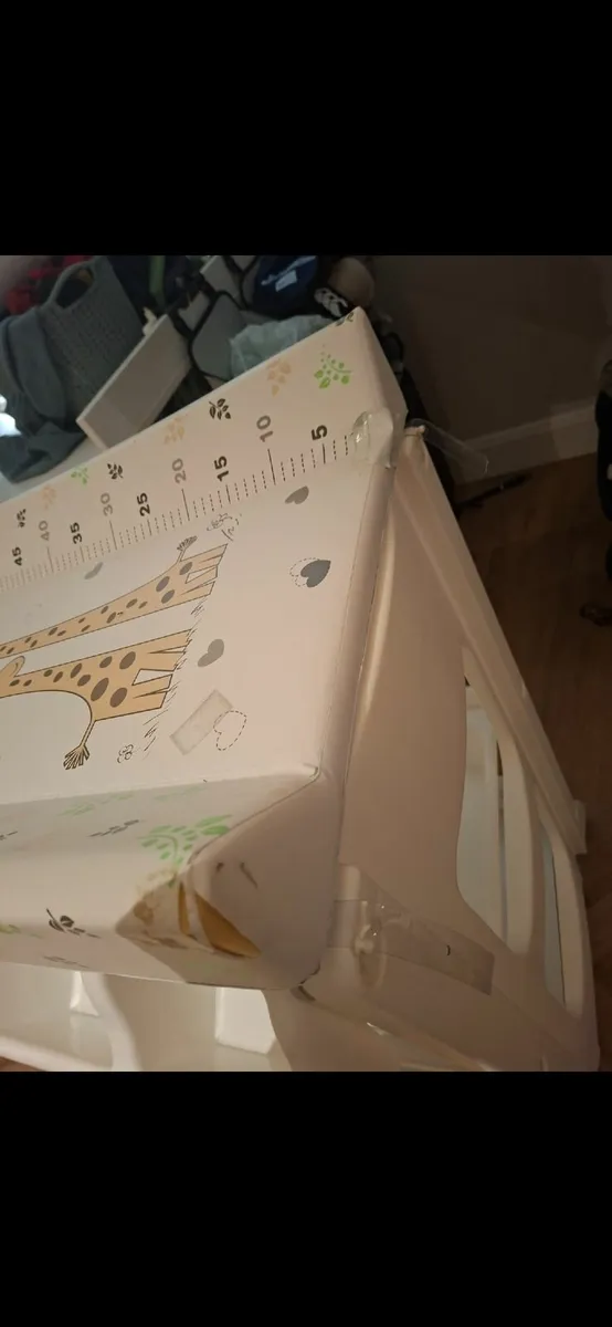 Baby changing unit - Image 2