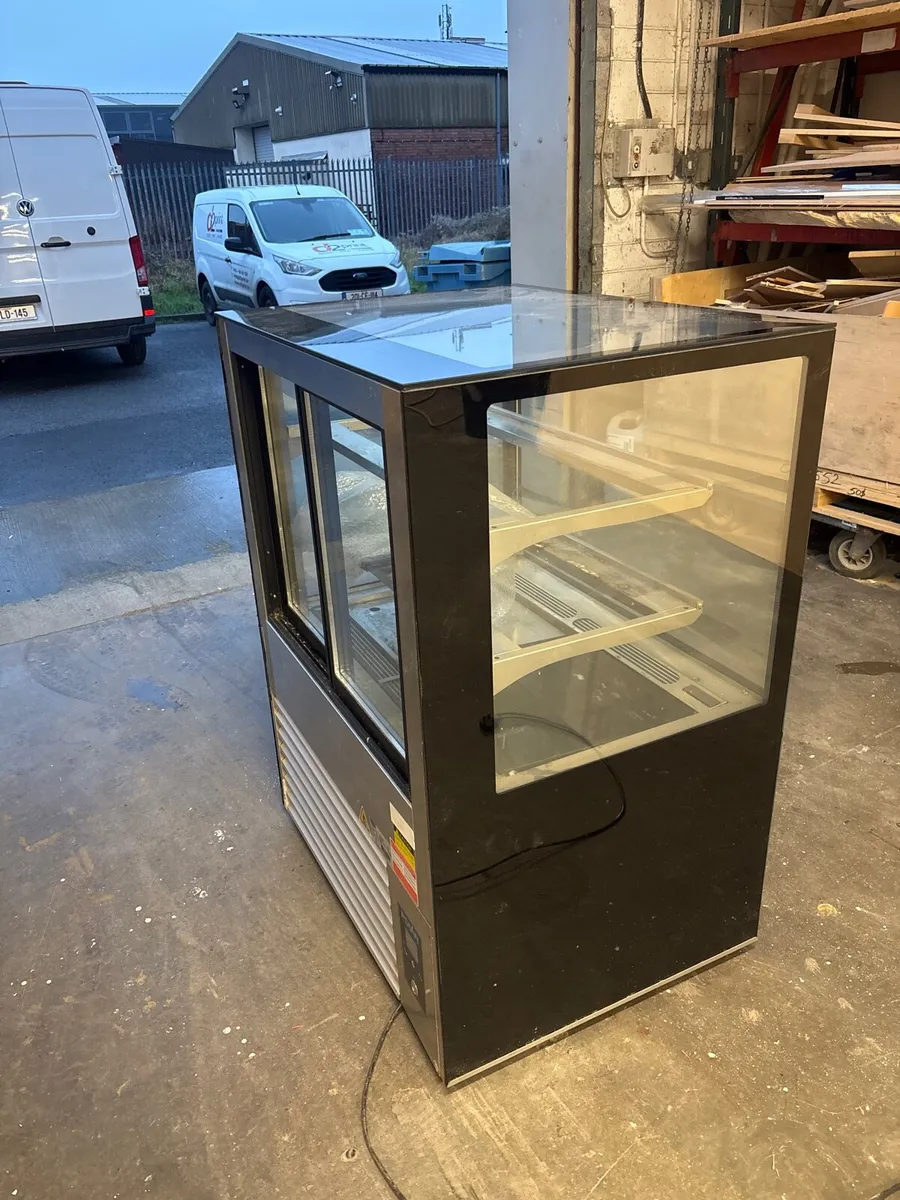 Polar U-Series Deli Display Fridge 285Ltr - Image 1