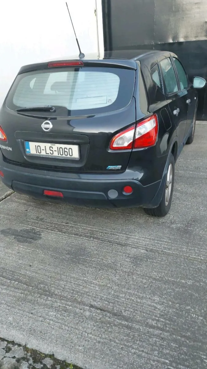 Nissan quashqai  2010 - Image 2