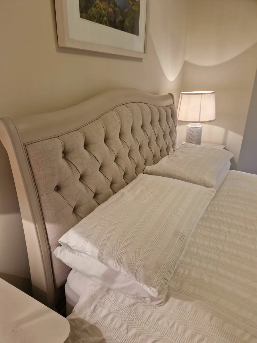 5'Mabel Bed and 2 x lockers - Image 4