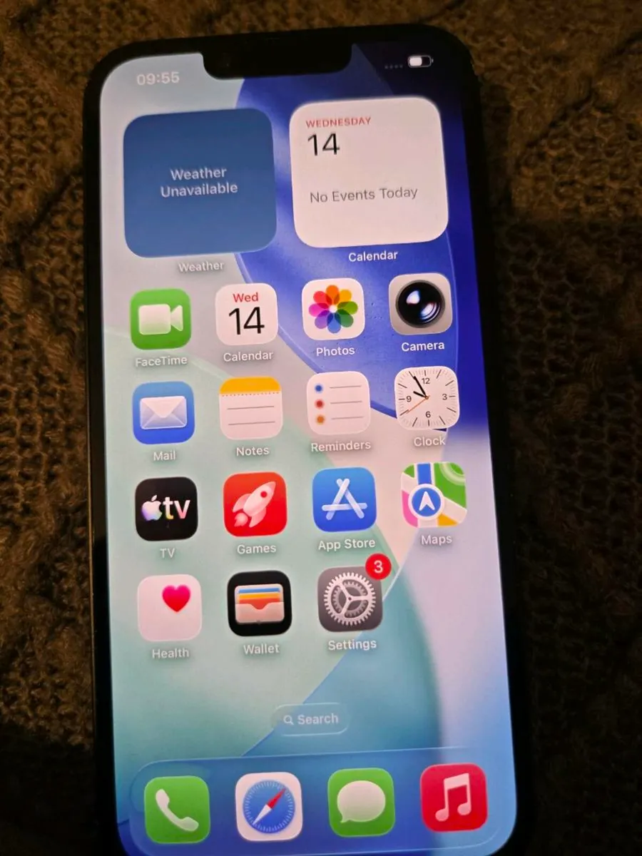 Iphone 14 for quick sale - Image 1