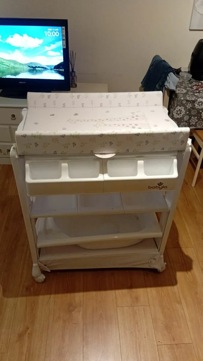 Baby changing unit - Image 2