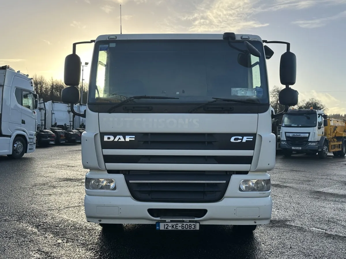 2012 DAF CF 75 310 FLATBED - Image 2