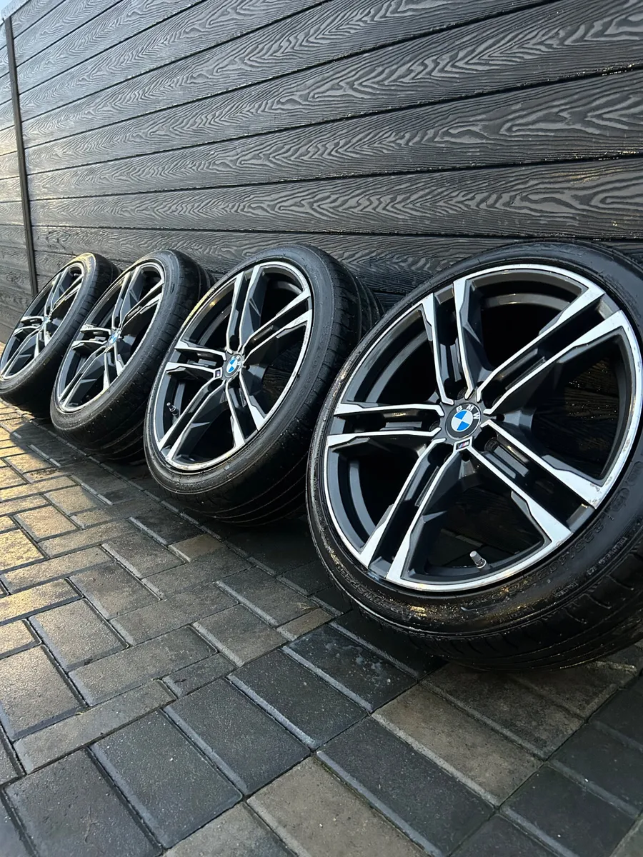 18” GENUINE BMW 2 SERIES ALLOY WHEELS & TYRES - Image 1