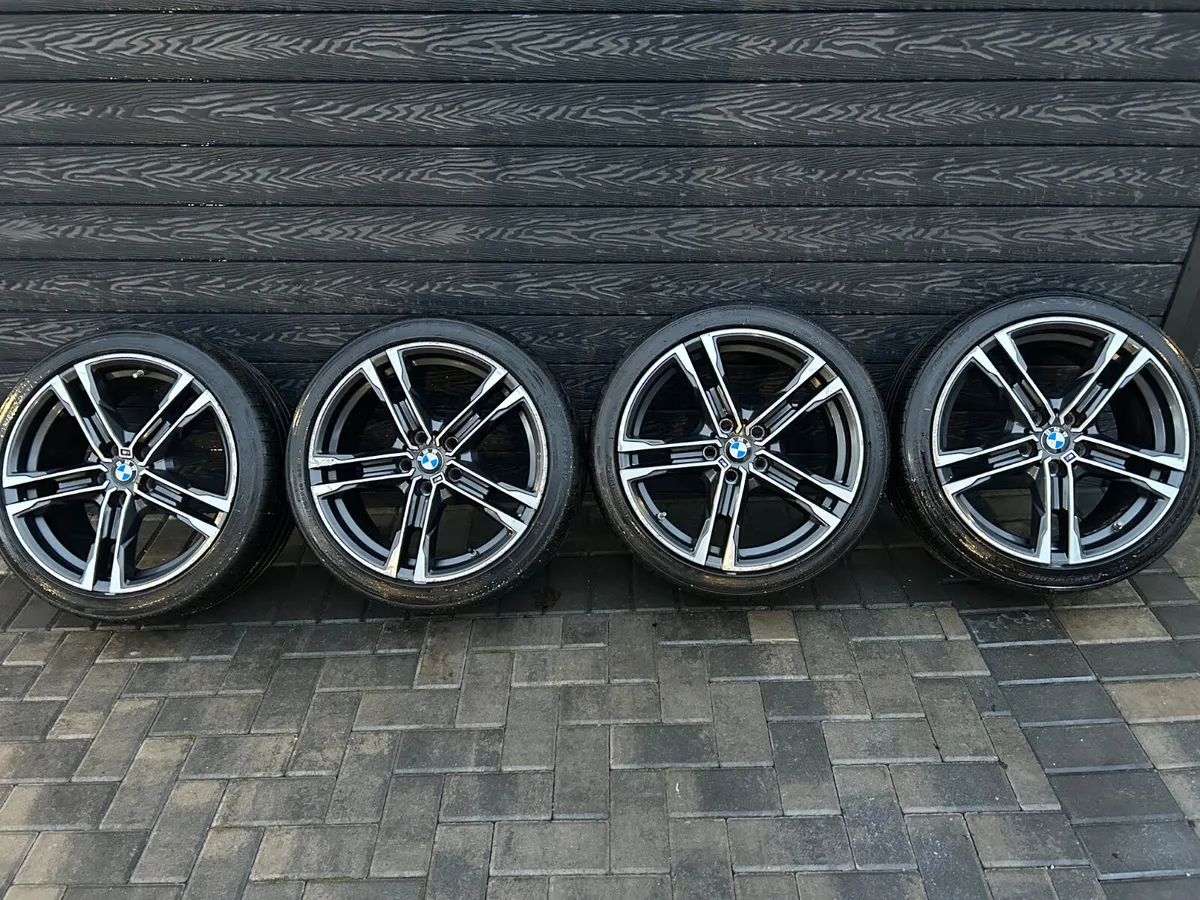 18” GENUINE BMW 2 SERIES ALLOY WHEELS & TYRES - Image 2