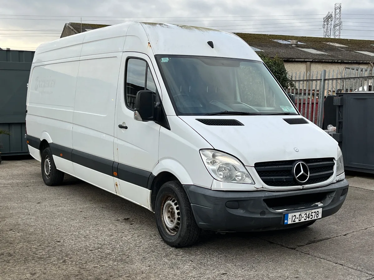 Mercedes-Benz Sprinter 2012 - Image 1