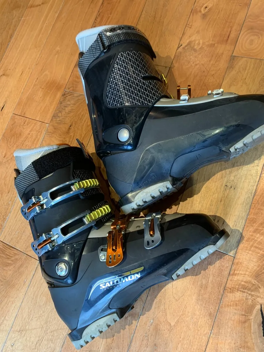 Ski boots - Image 2