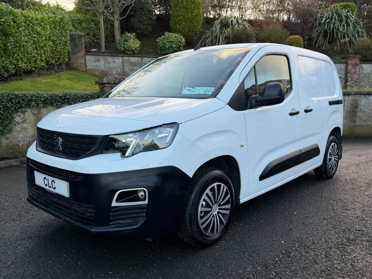 Peugeot Partner 2019 low kms €12,950 NO VAT - Image 1