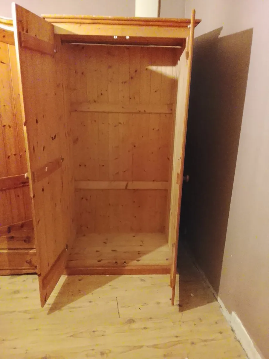 TWO WARDROBES - Image 4
