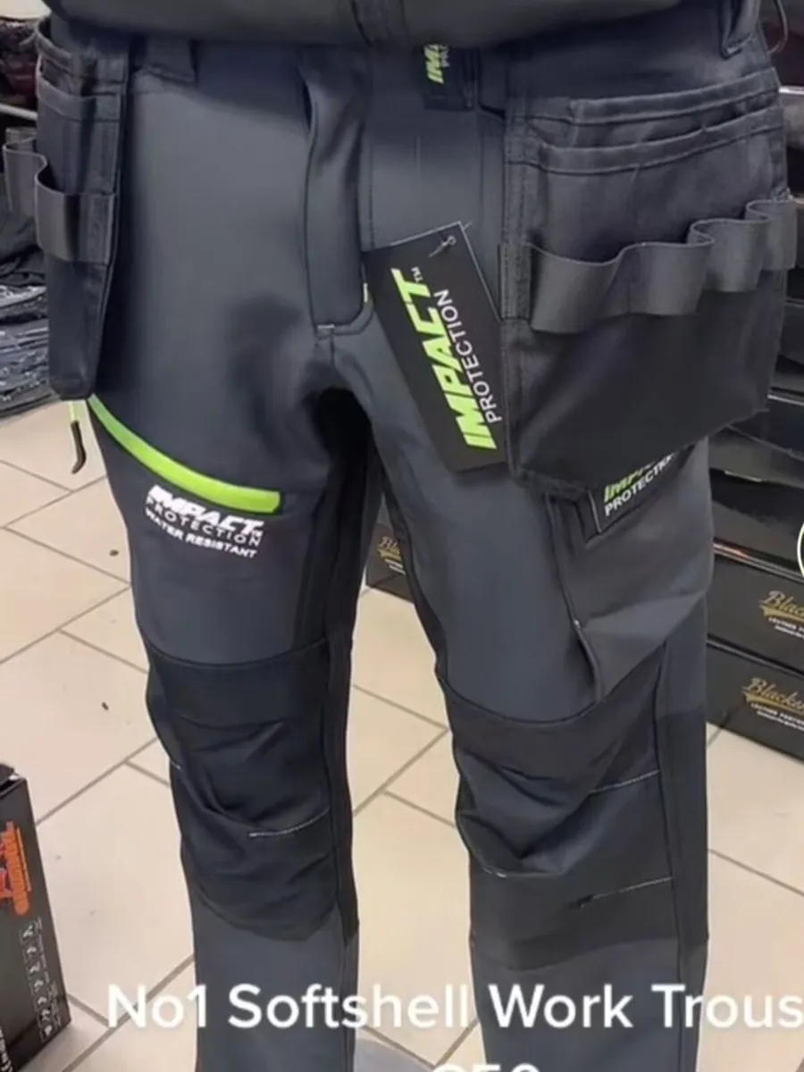 Soft shell fleece 🥶lined water resistant work - Image 1