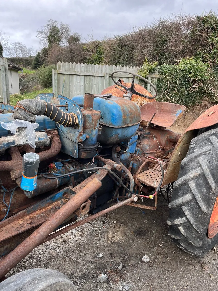 Vintage tractors - Image 2