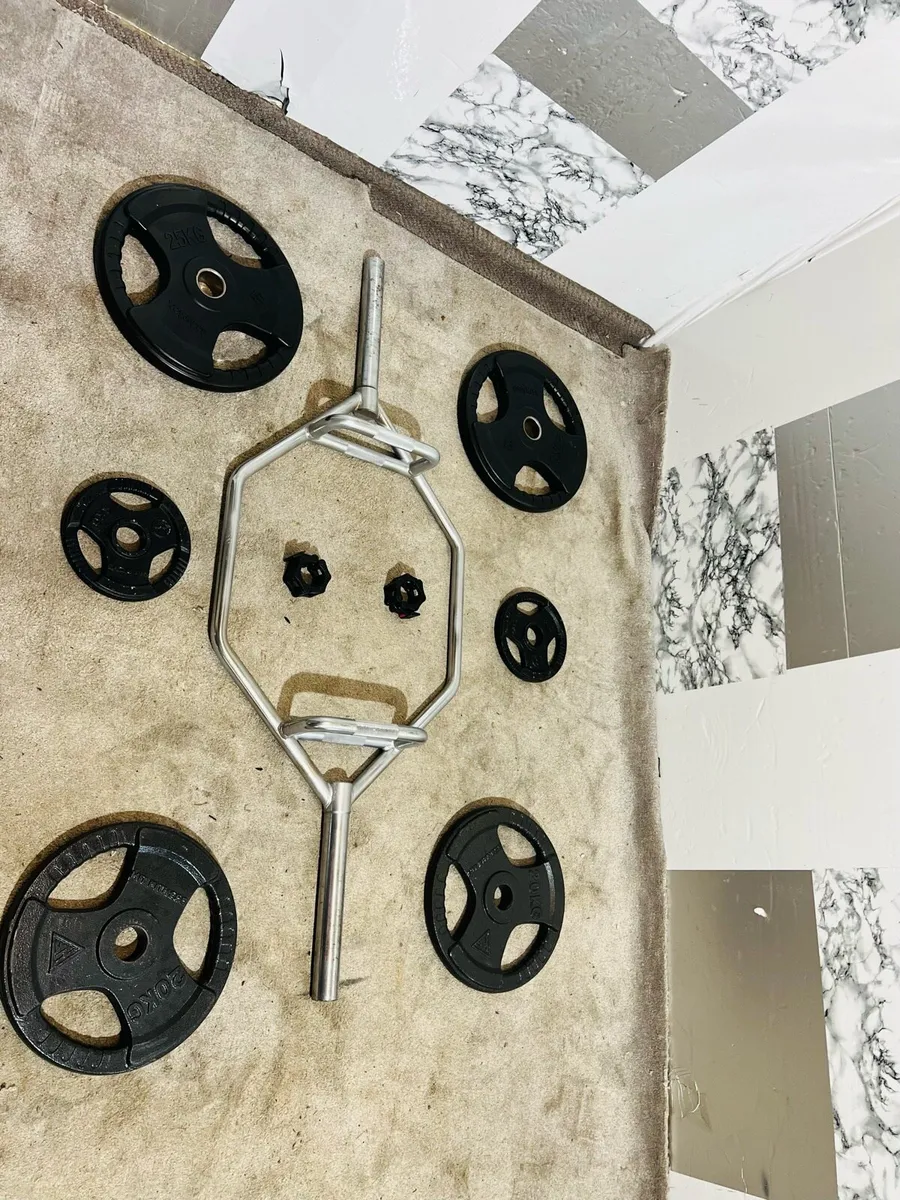 100KG OLYMPIC WEIGHT WITH 22KG HEX BAR - Image 1