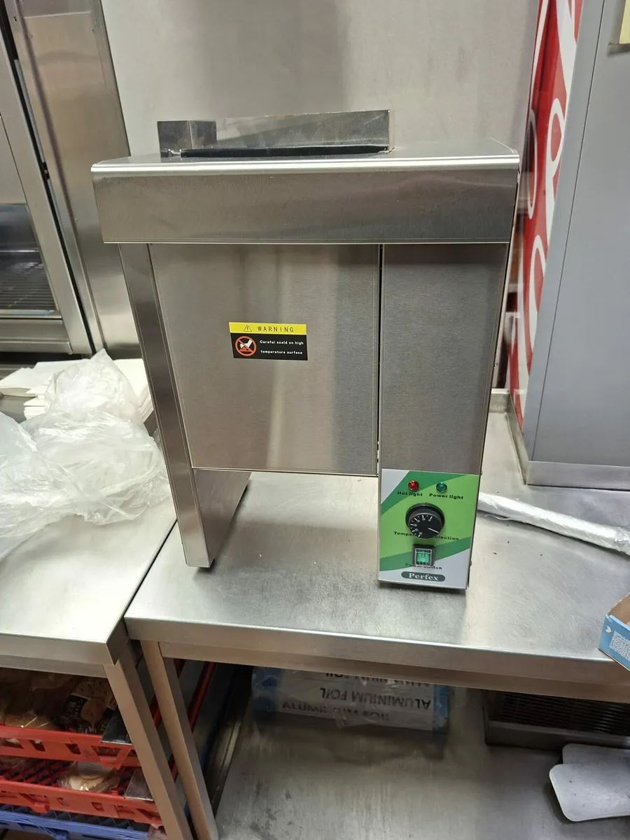 Round Up Tiaster - Image 1