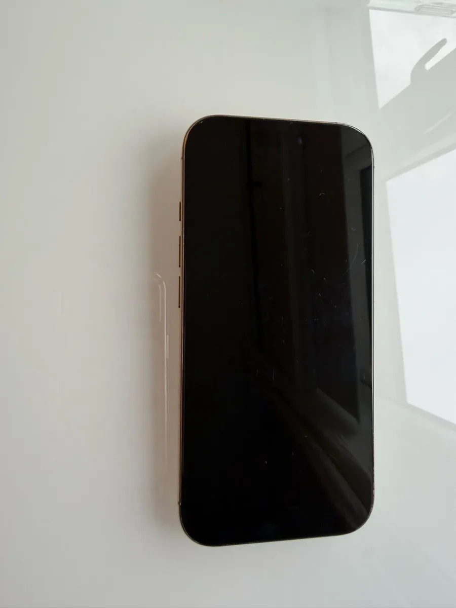 iPhone 16 pro - Image 2