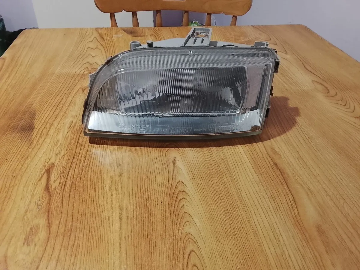 CAR LIGHTS - Image 2