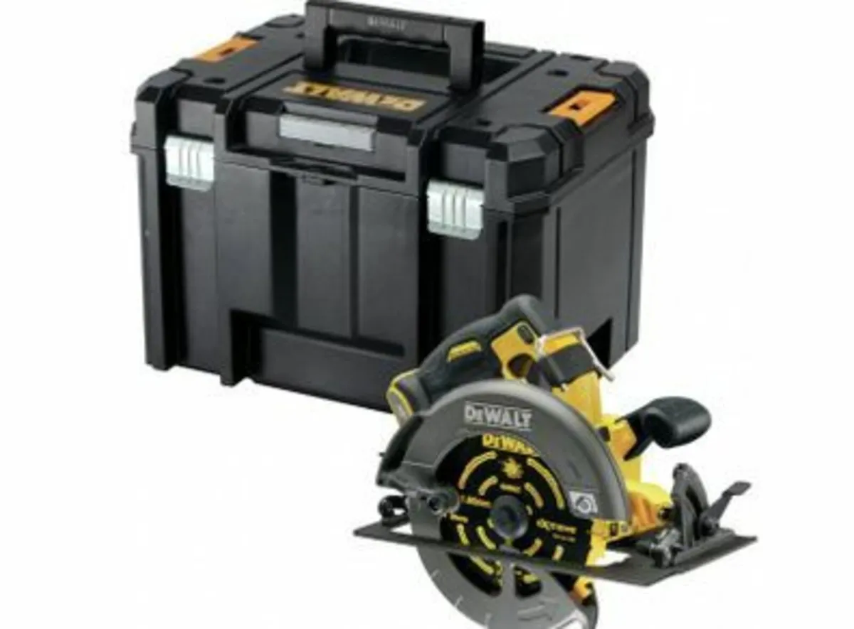 DeWalt DCS578NT 54V  190mm 30mm Circular Saw & Box