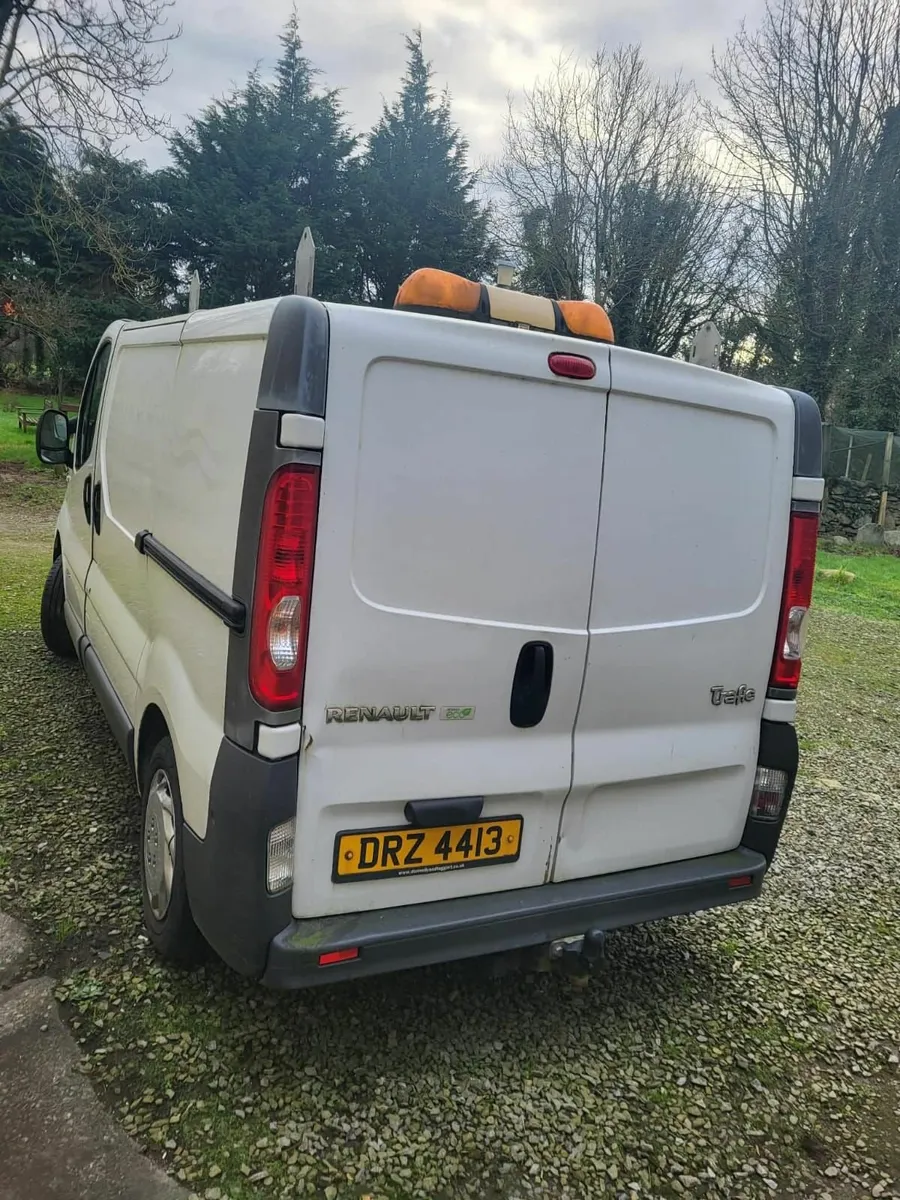 Renault Trafic 2011 - Image 1