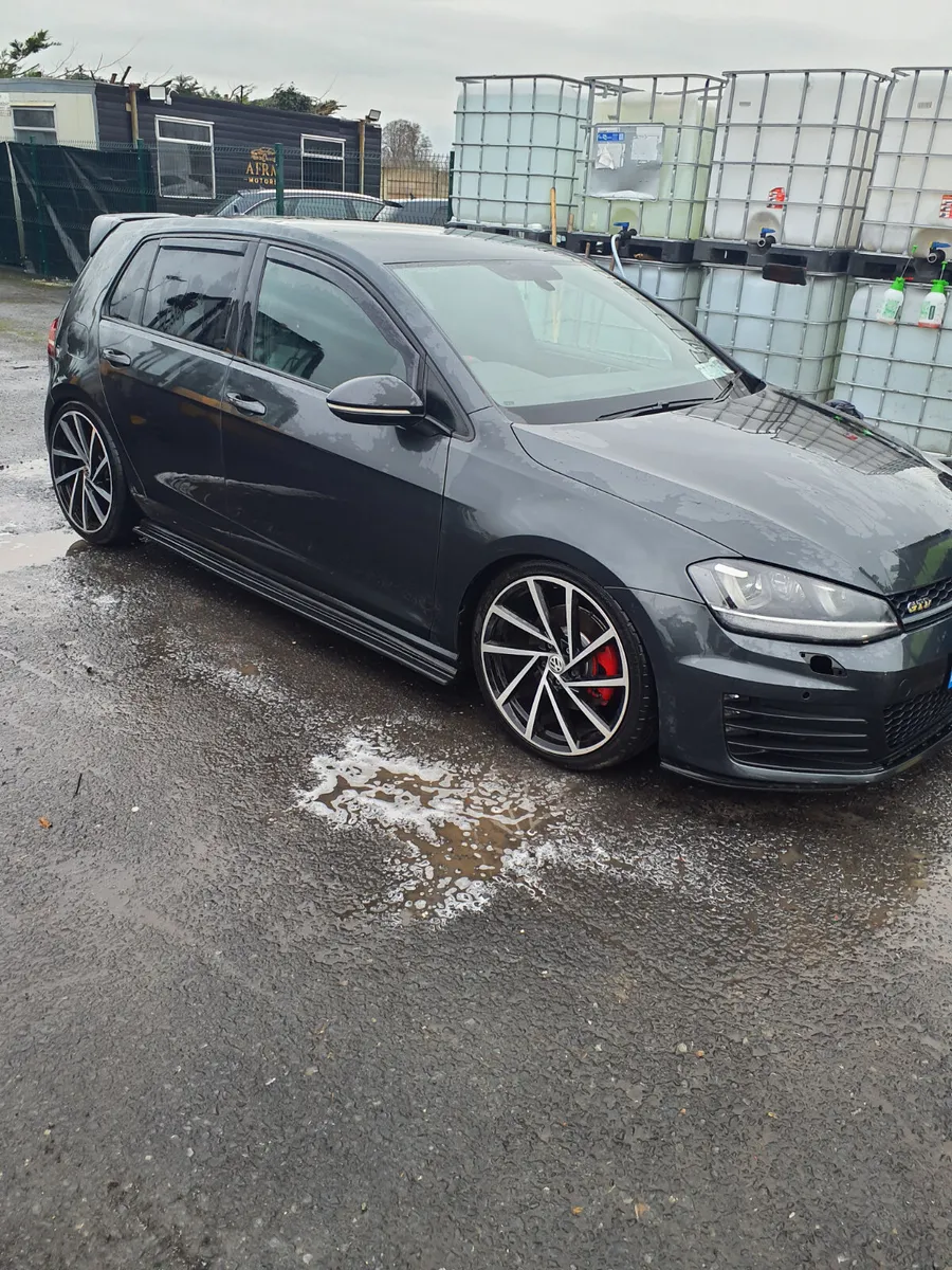 VW Golf GTD 2016 light front damage €7,950 - Image 2