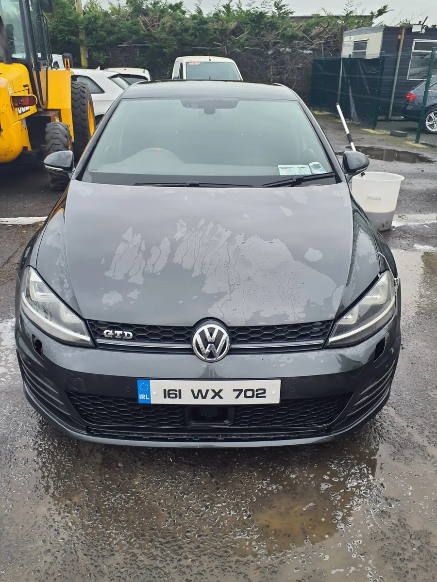 VW Golf GTD 2016 light front damage €7,950 - Image 1