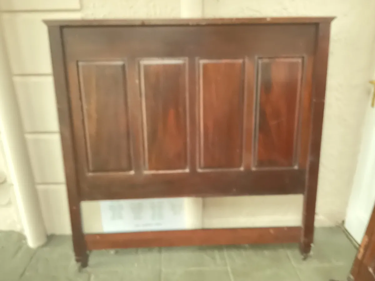 Antique bed frame - Image 4