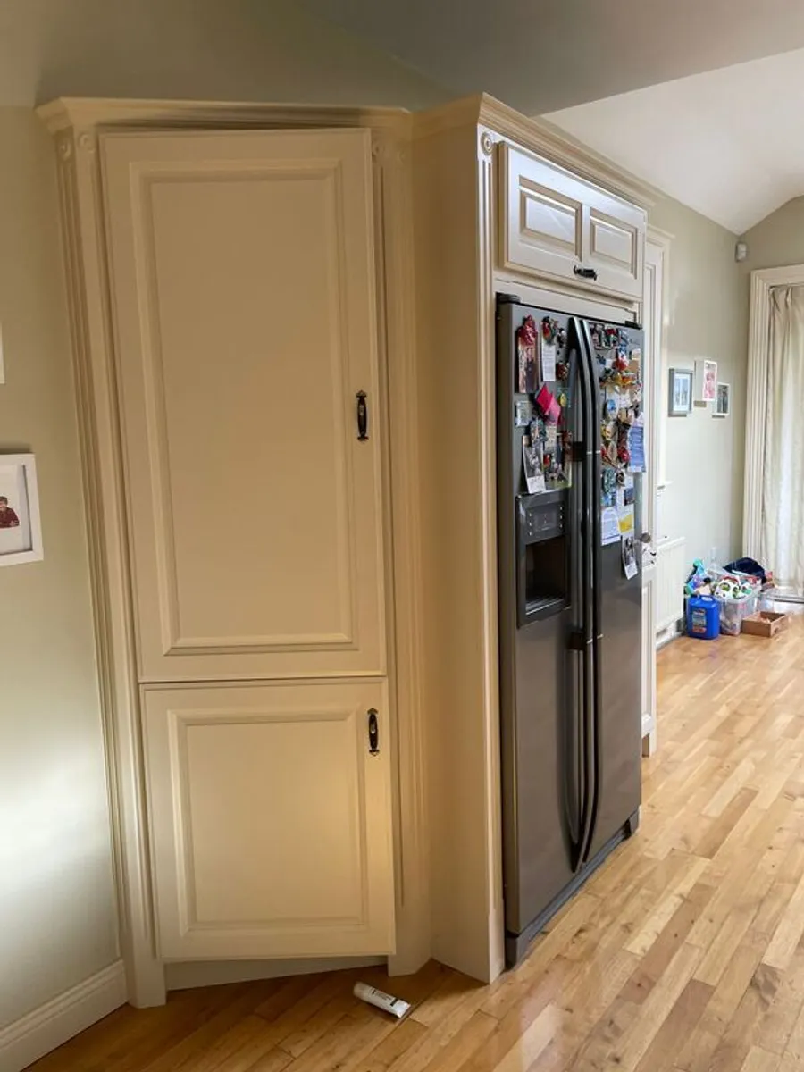 Solid Wood Kitchen & Granite Worktop - Image 2