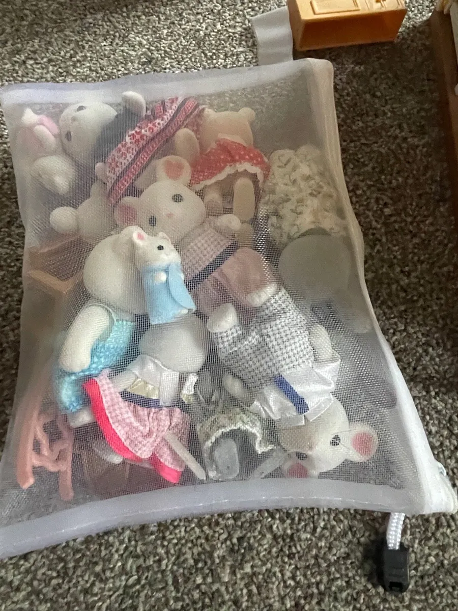 Sylvanian family bundle - Image 3