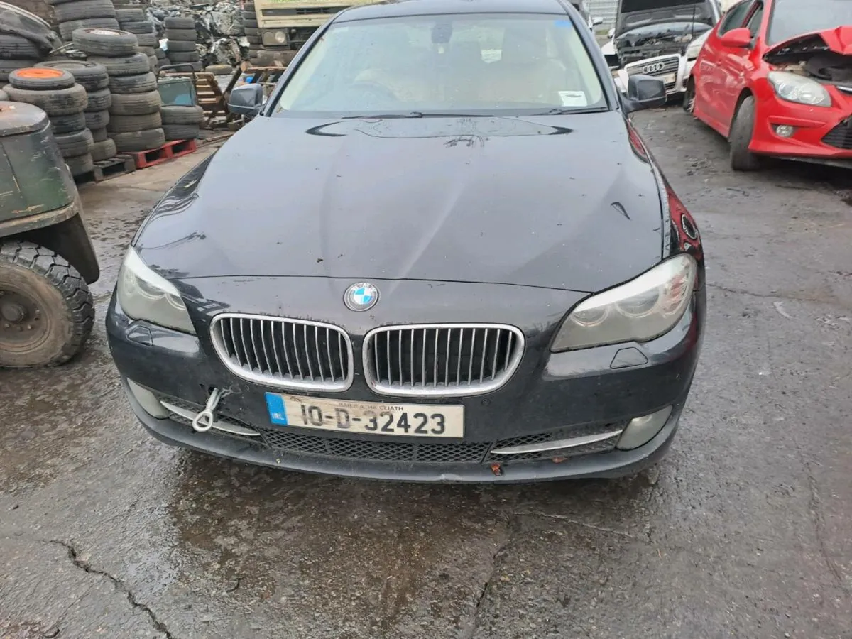 10 Bmw 520d breaking for parts - Image 1