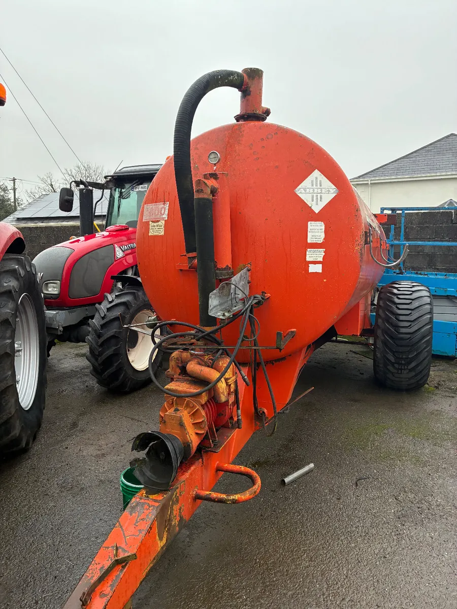 Abbey 1600 Gallon Tanker - Image 2