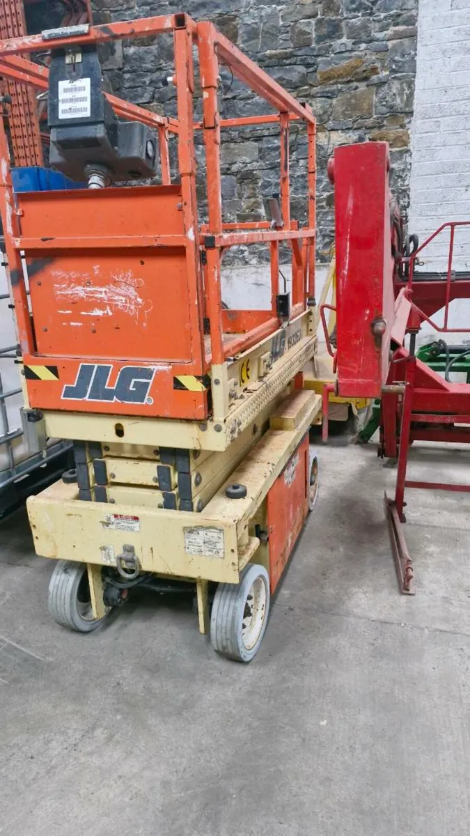 Jlg  sissors lift - Image 2